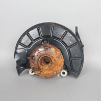 2006-2010 Volkswagen Passat Right Front Spindle Knuckle Hub 3C0407254F OEM Used