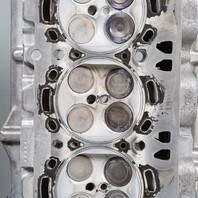 2013‑2019 BMW 650i 750i X5 X6 Right Cylinder Head 11122118167 OEM Used