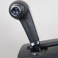 2004-2010 Volkswagen Touareg Shifter Gear Shift Selector 7L6713203D OEM Used