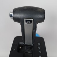 2004-2010 Volkswagen Touareg Shifter Gear Shift Selector 7L6713203D OEM Used