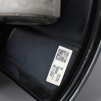 2013-2018 Porsche Cayenne Right Rear Spindle Knuckle Hub 95833161210 OEM Used