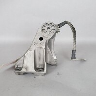 13-16 Volkswagen Touareg 3.0 TDI Right Motor Mount Bracket 7L6199308D OEM Used