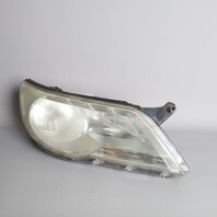2009-2011 Volkswagen Tiguan Right Passenger Halogen Headlight OEM NOTE