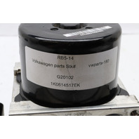 2017 Volkswagen Jetta ABS Anti Lock Brake Pump Small Chip in Plug OEM