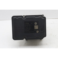 2017 Volkswagen Jetta ABS Anti Lock Brake Pump Small Chip in Plug OEM