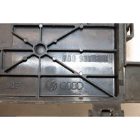 2002 2003 Volkswagen Eurovan Fuse Relay Box OEM