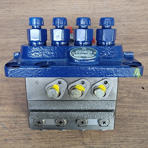 Denso PFR4M Injection Pump for Kubota Engine. Part #'s 15461-51010, 094500-1820