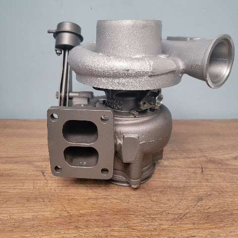 HX40W Turbocharger for Cummins 6CTA Engine . Holset # 3535632