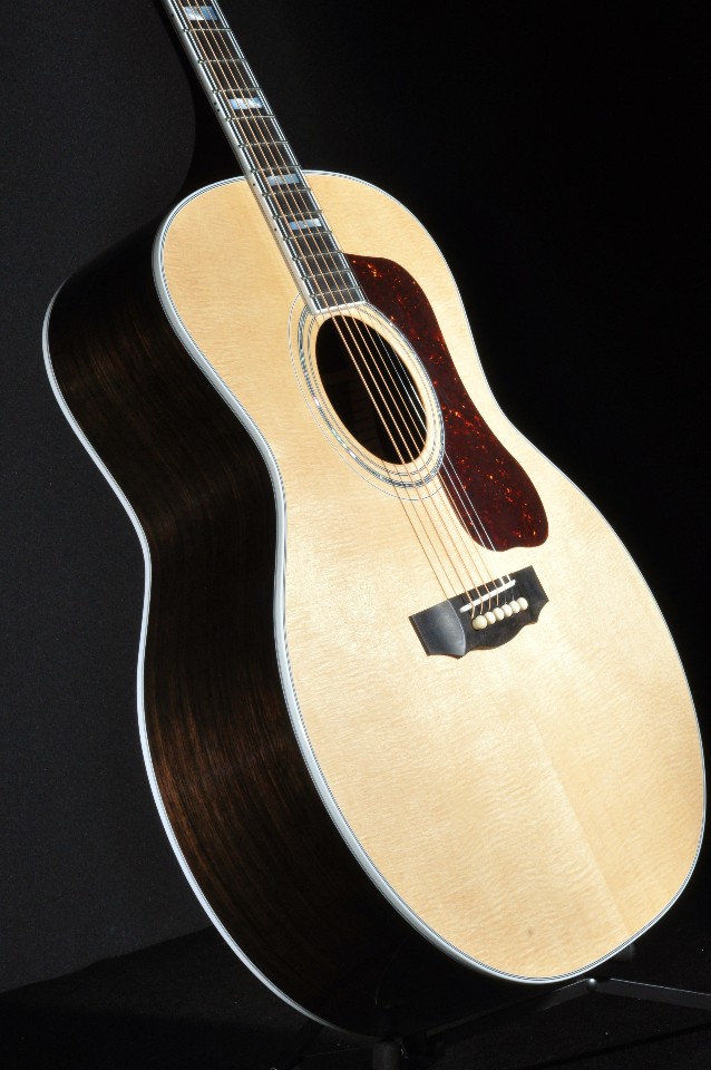 Guild USA F55 Natural Jumbo Acoustic Guitar W/Hardshell Case StreetSoundsNYC