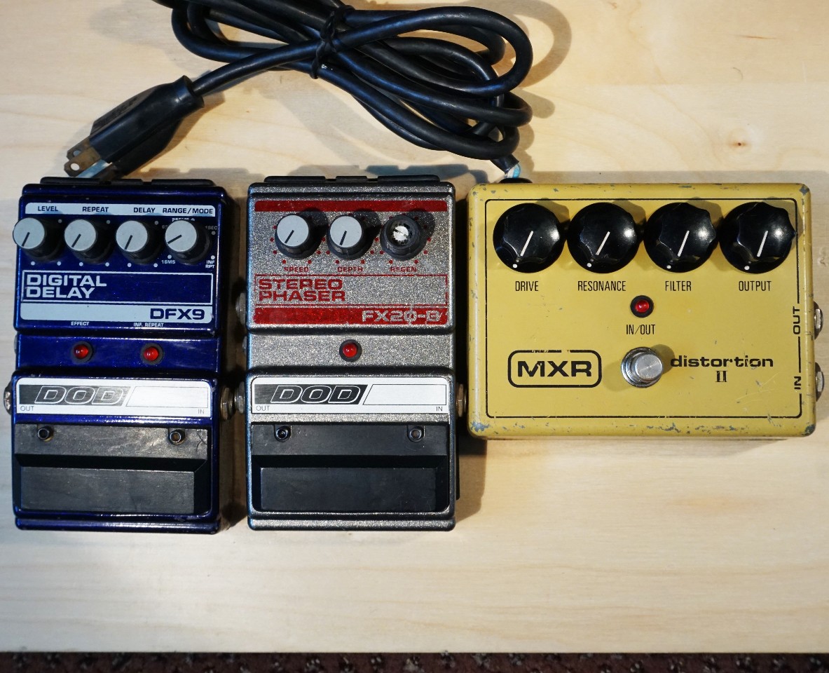 3 Pedals MXR Distortion II DOD Stereo Phaser DOD Digital Delay