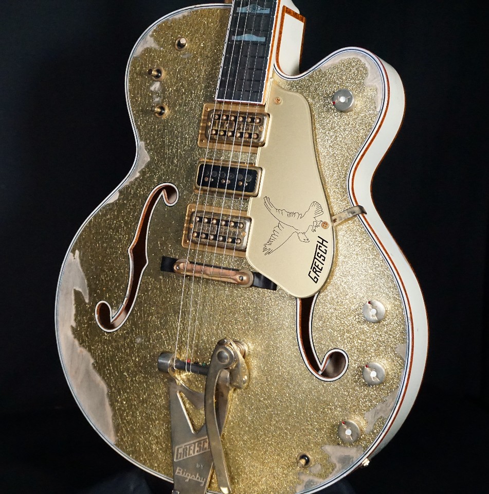 Gretsch USA Custom Shop Falcon Gold Sparkle Top Brooklyn Heavy Relic