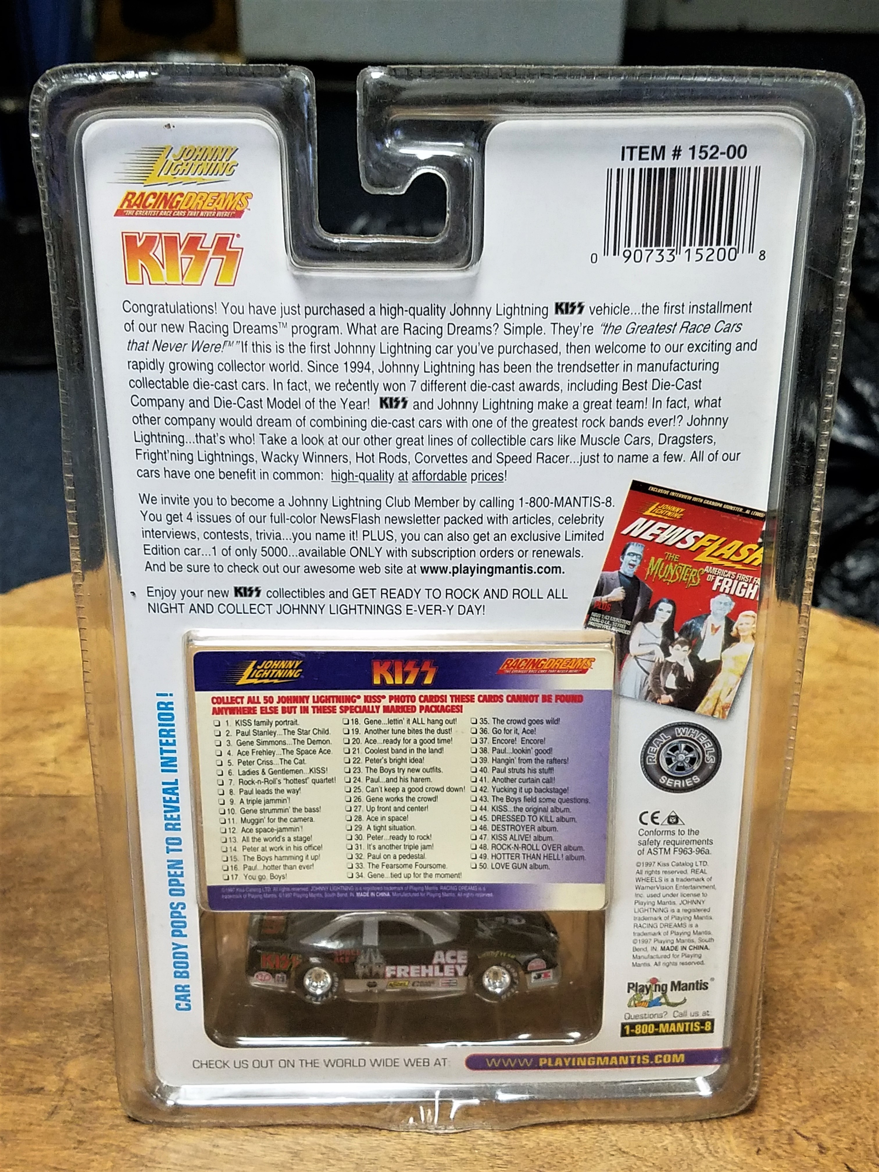 1997 johnny lightning kiss cars