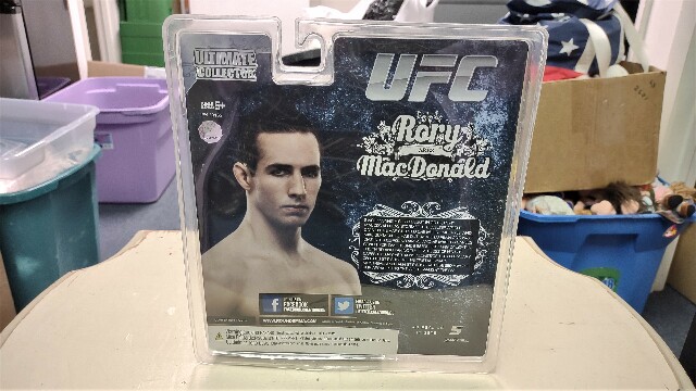 2013 Round 5 UFC Ultimate Collector RORY 