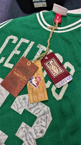 【CELTICS】LARRY BIRD 33 ジャージ1985-86限定品XXL CELTICS】LARRY BIRD 33 ジャージ1985-86限定品XXL - メルカリ