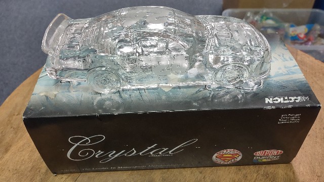 1999 Action Racing 1:24 Crystal Car #24 Jeff Gordon Dupont