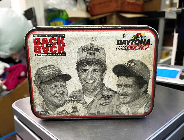 Back to Back Daytona 500 Winners Tin Yarborough Sterling Petty Empty Tin  N20