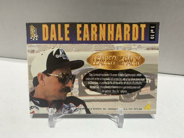 1996 Action Packed Credentials LEADER of the Pack #1 Dale