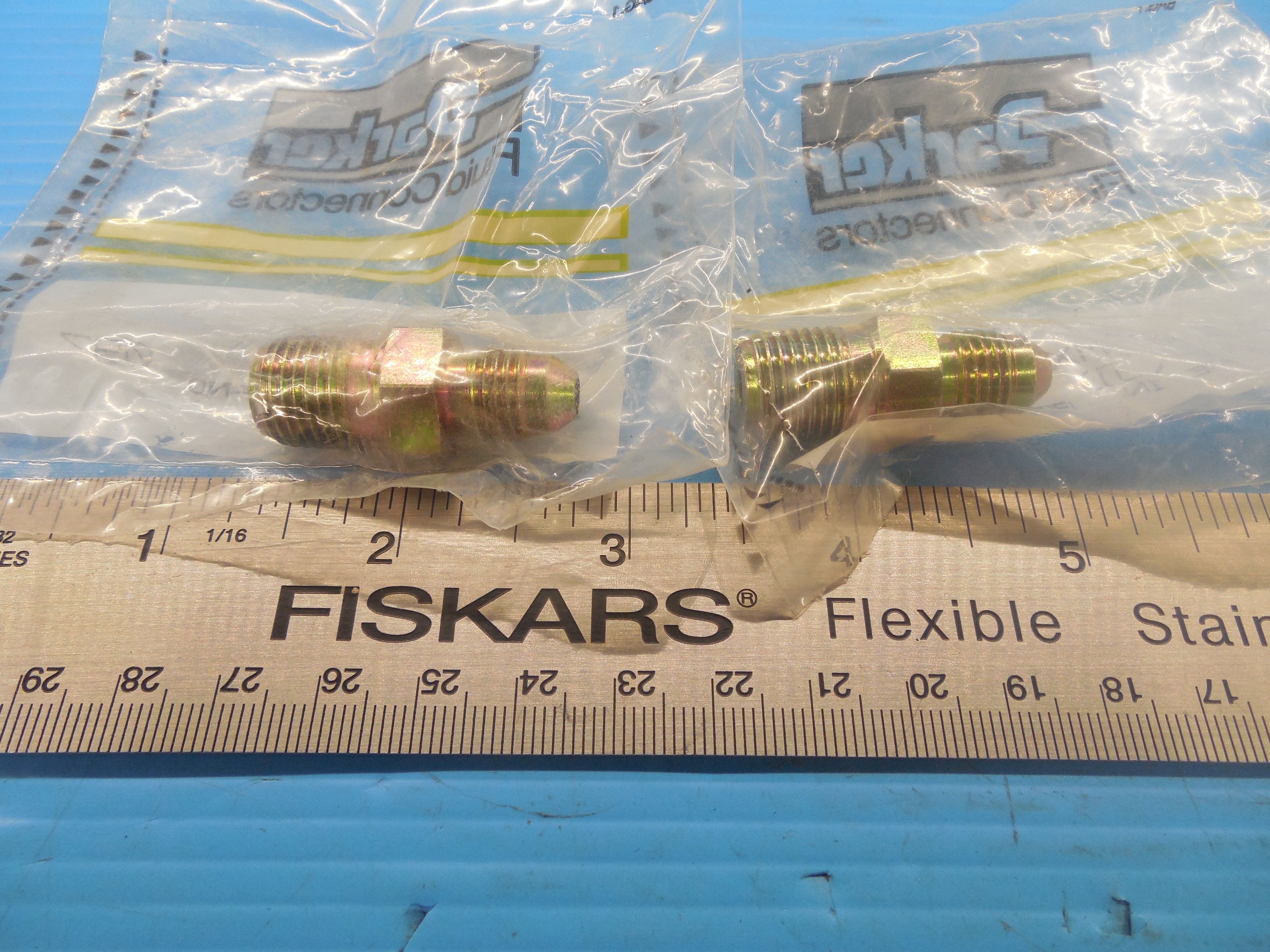 2PCS PARKER FLUID CONNECTORS 4 4F3MXS 05 / JD 097 MADE IN POLAND MALE