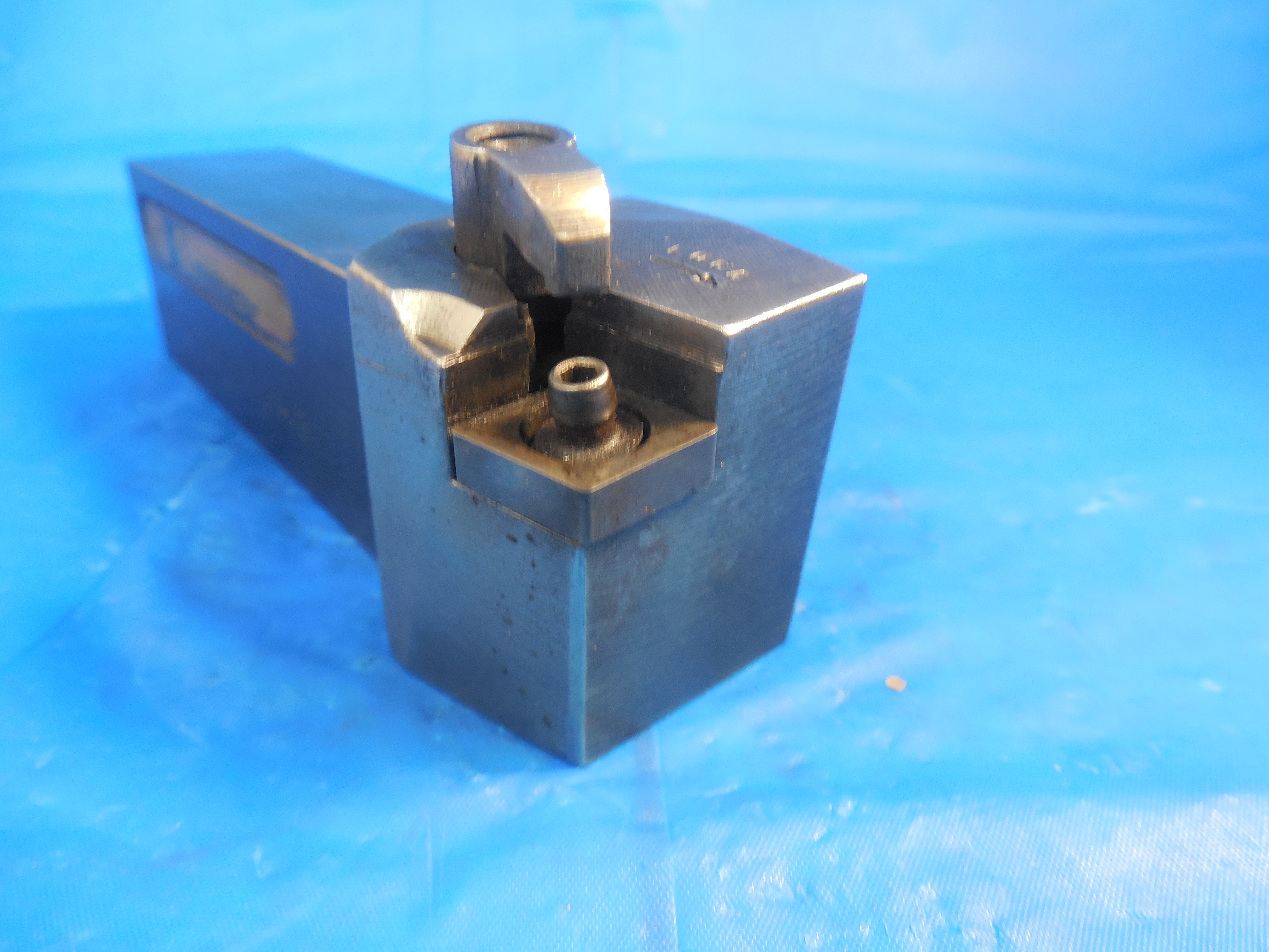 KENNAMETAL DCRNL 854D 1 1/4 x 1'' SHANK HOLDS INSERT CN 43 CNC LATHE