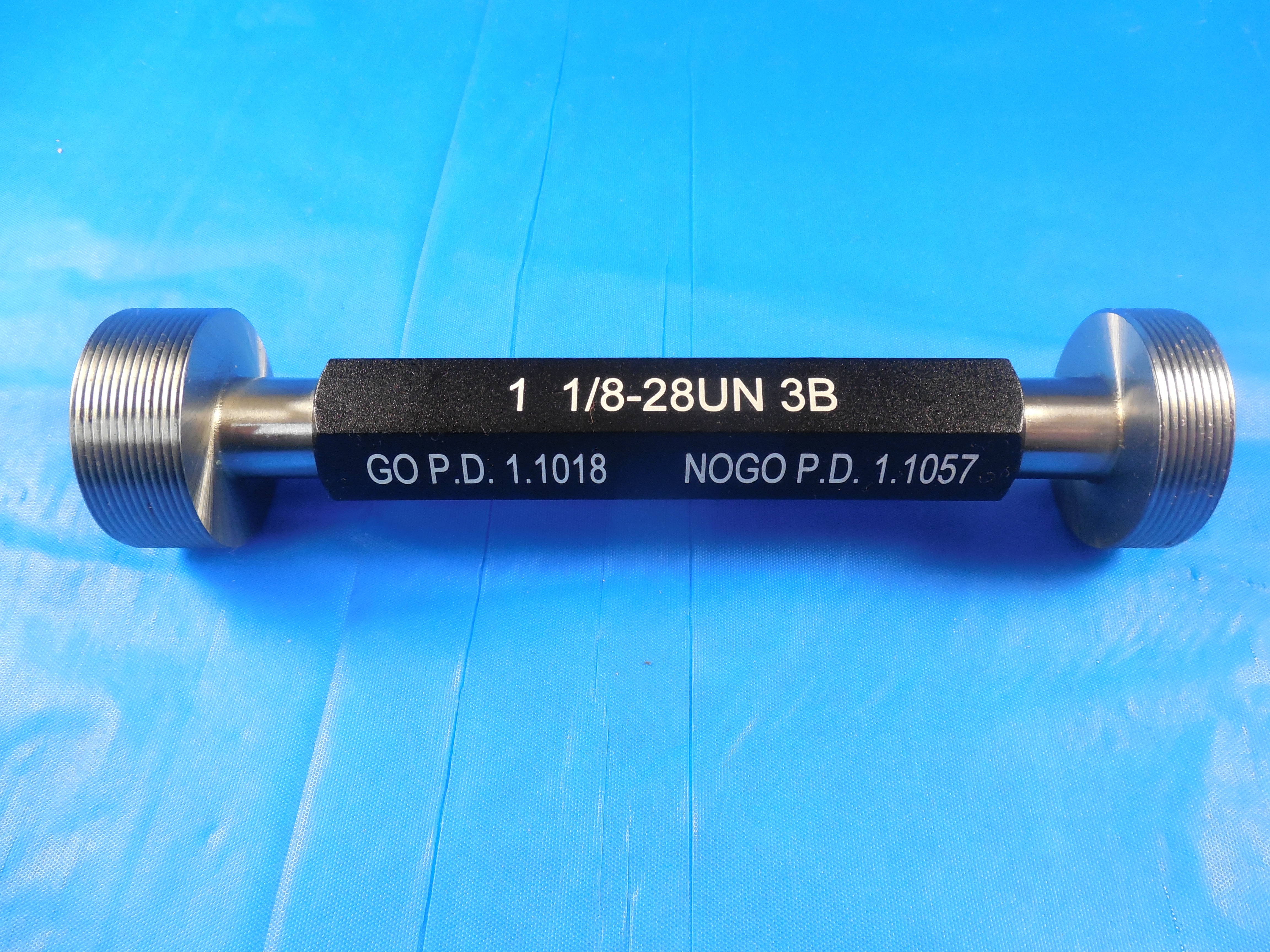 NEW 1 1//8 8 UN 3B THREAD PLUG GAGE 1.125 GO NO GO P.D./'S= 1.0438 /& 1.0505
