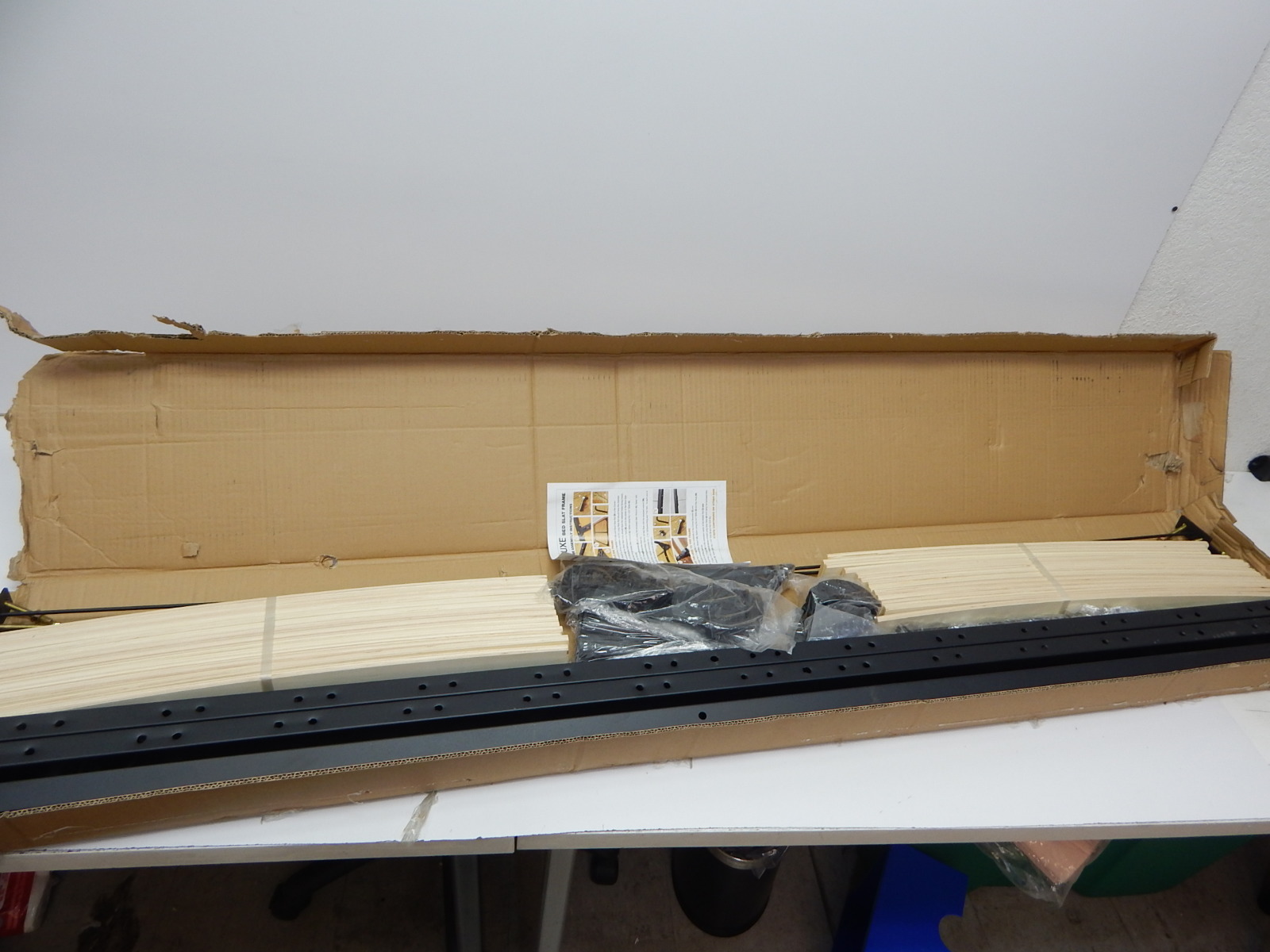 Classic Brands Europa Wood Slat And Metal Platform Bed Frame Full Box Damage