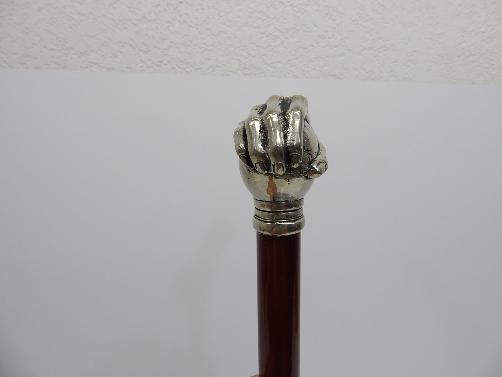 Design Toscano PA9111 Hand Holding Ball Walking Stick Cane | 2ndChanceSales
