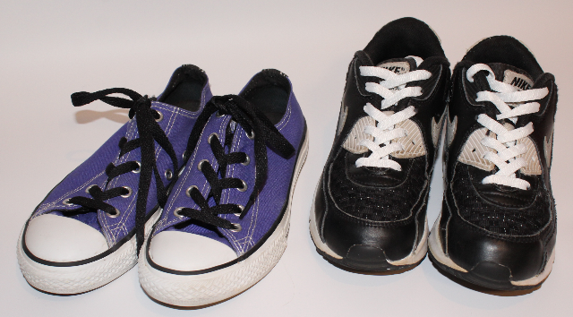 Youth Girls Shoe Lot Sz 2 Converse & Sz 3 Nike Dragonfly Youth Girls Shoe Lot Sz 2 Converse & Sz 3 Nike Dragonfly