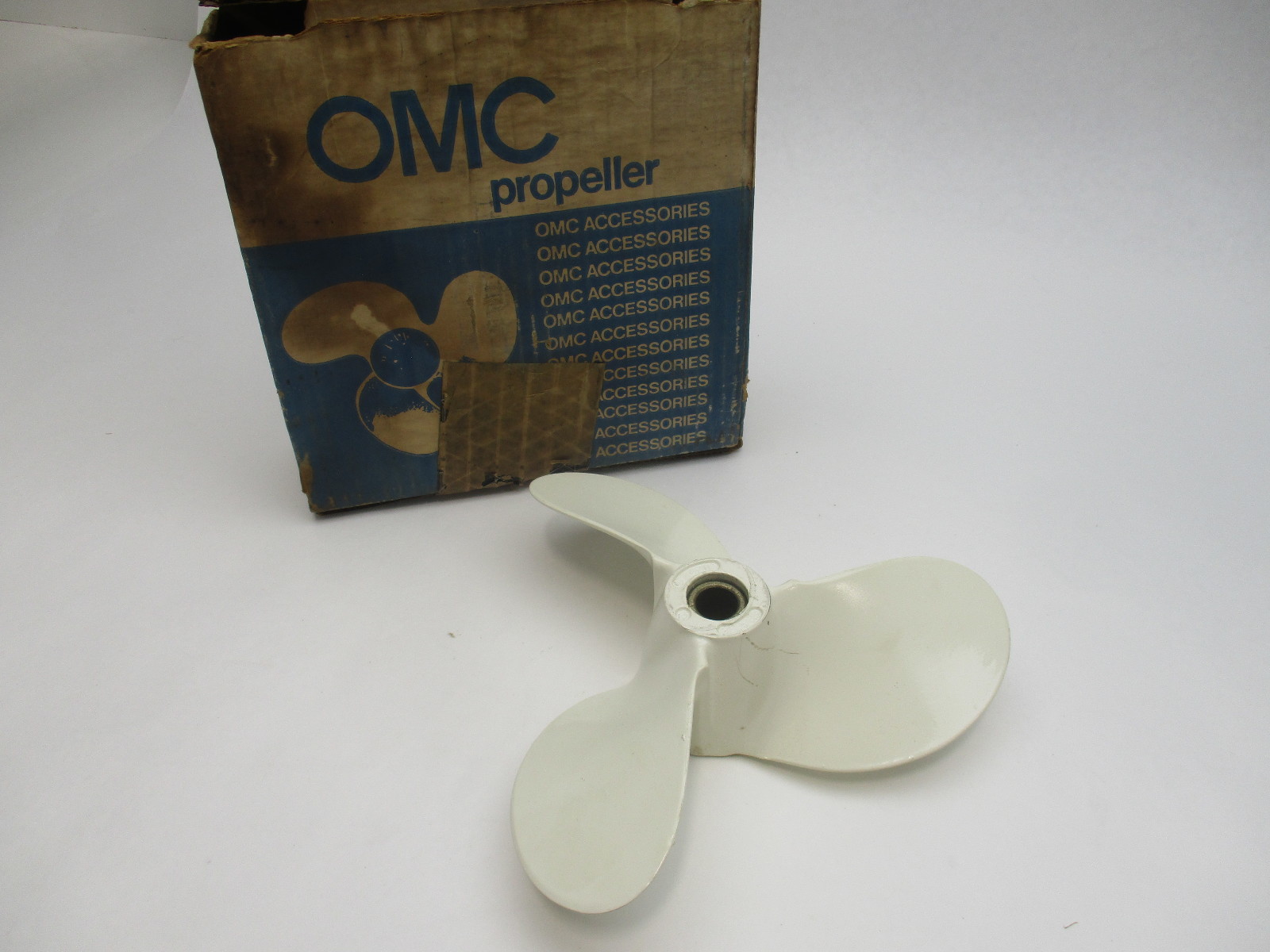 388088 PIN DRIVE 9.3 X 11 Pitch Prop for BRP/JOHNSON/EVINRUDE 10-28 HP Outboards