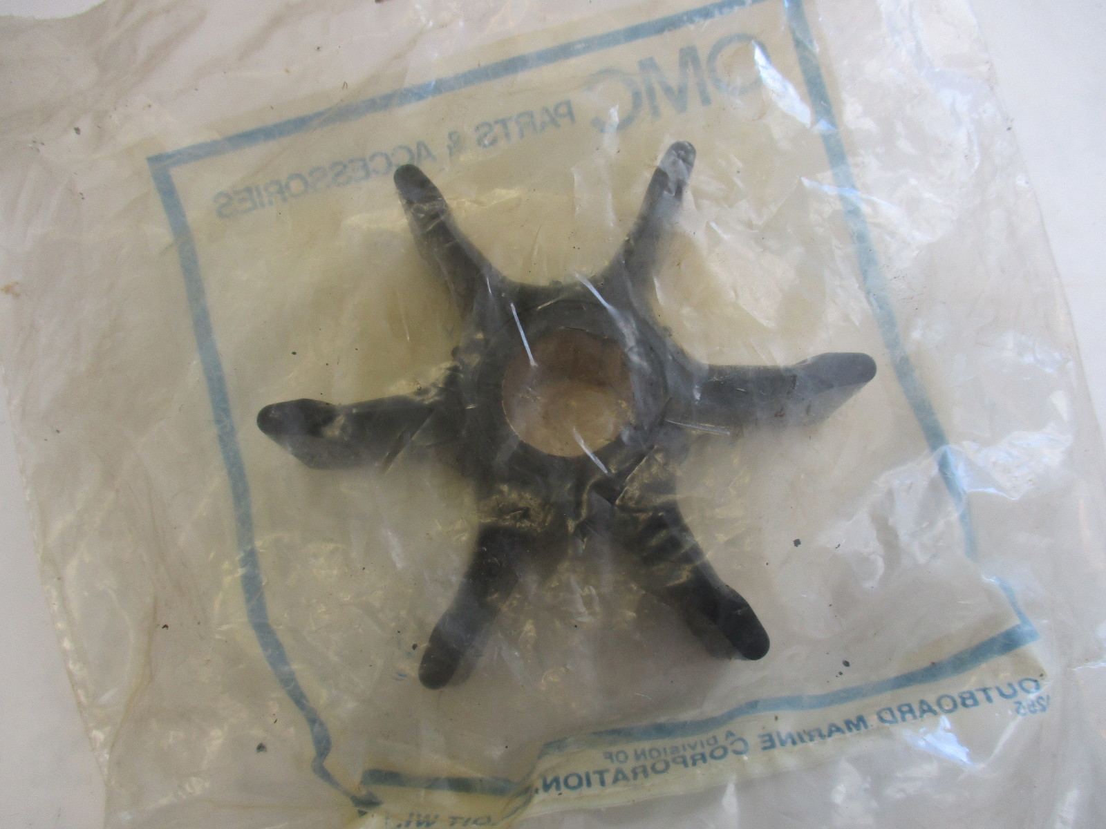 0389557 0389557 OMC Impeller Assy Evinrude Johnson 40-70HP 0396725