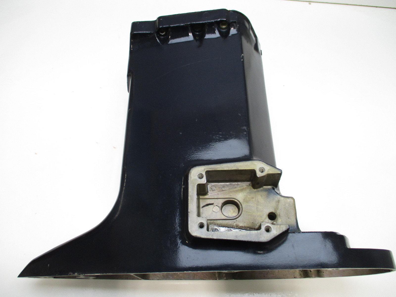 0335599 340824 Evinrude Johnson V6 Midsection Outer Exhaust Housing 20" 335599