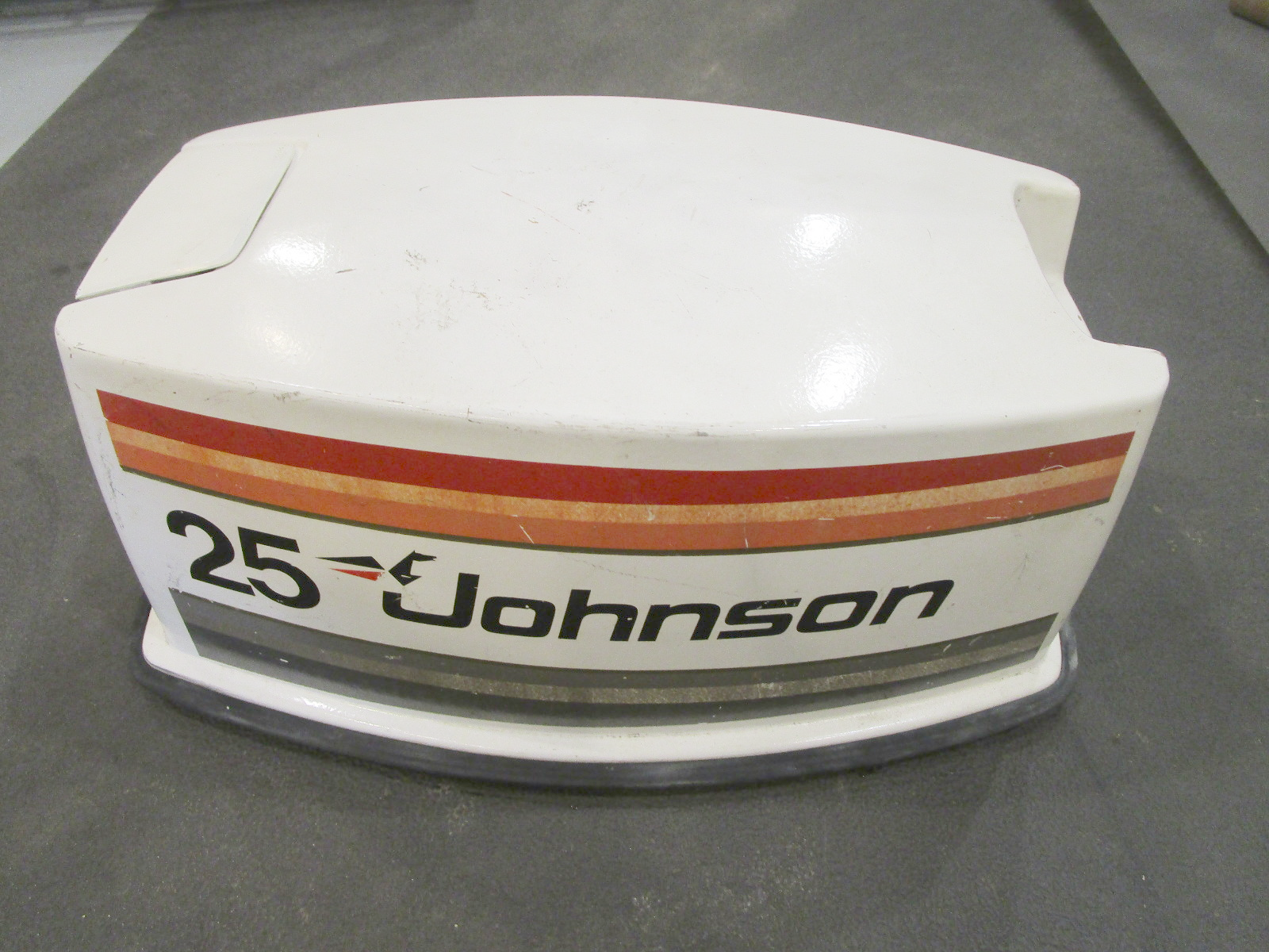 0388733 Top Cowl Motor Cover Rope Start Johnson Evinrude Sea Horse 1978 25 35 HP