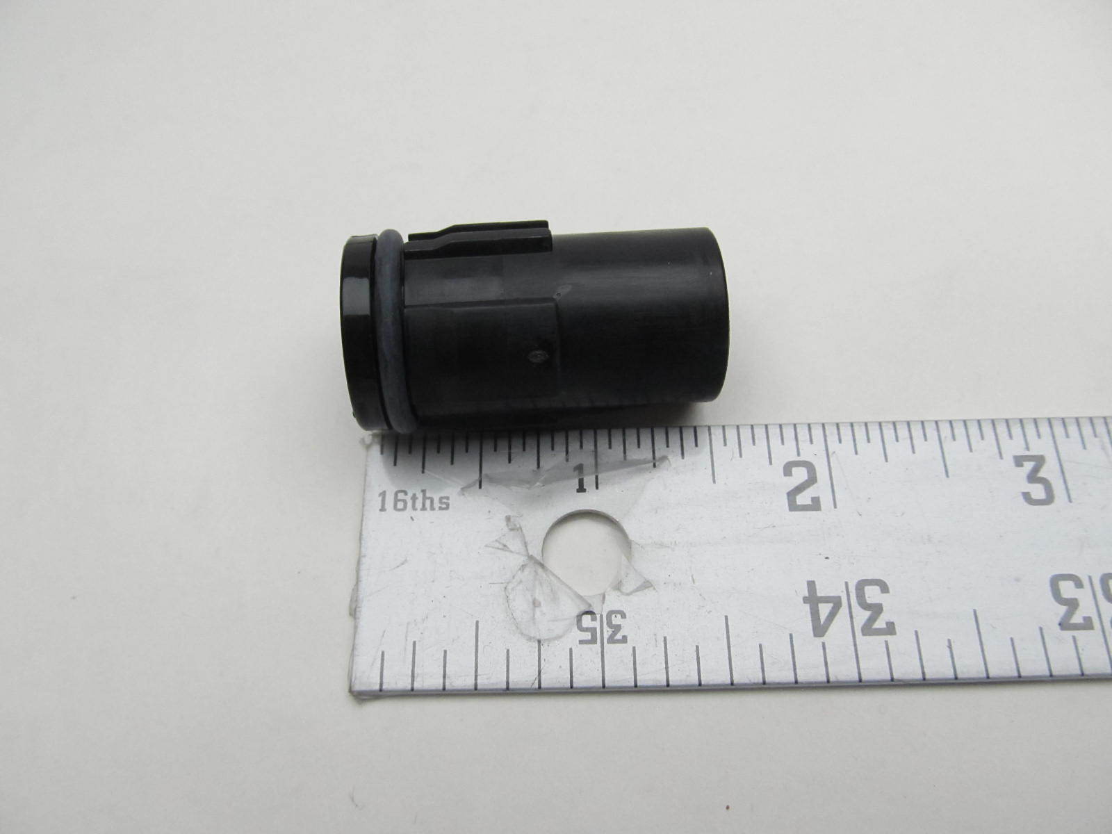 0513664 513664 OMC Cobra Evinrude Johnson Marine 2-Terminal Connector Plug
