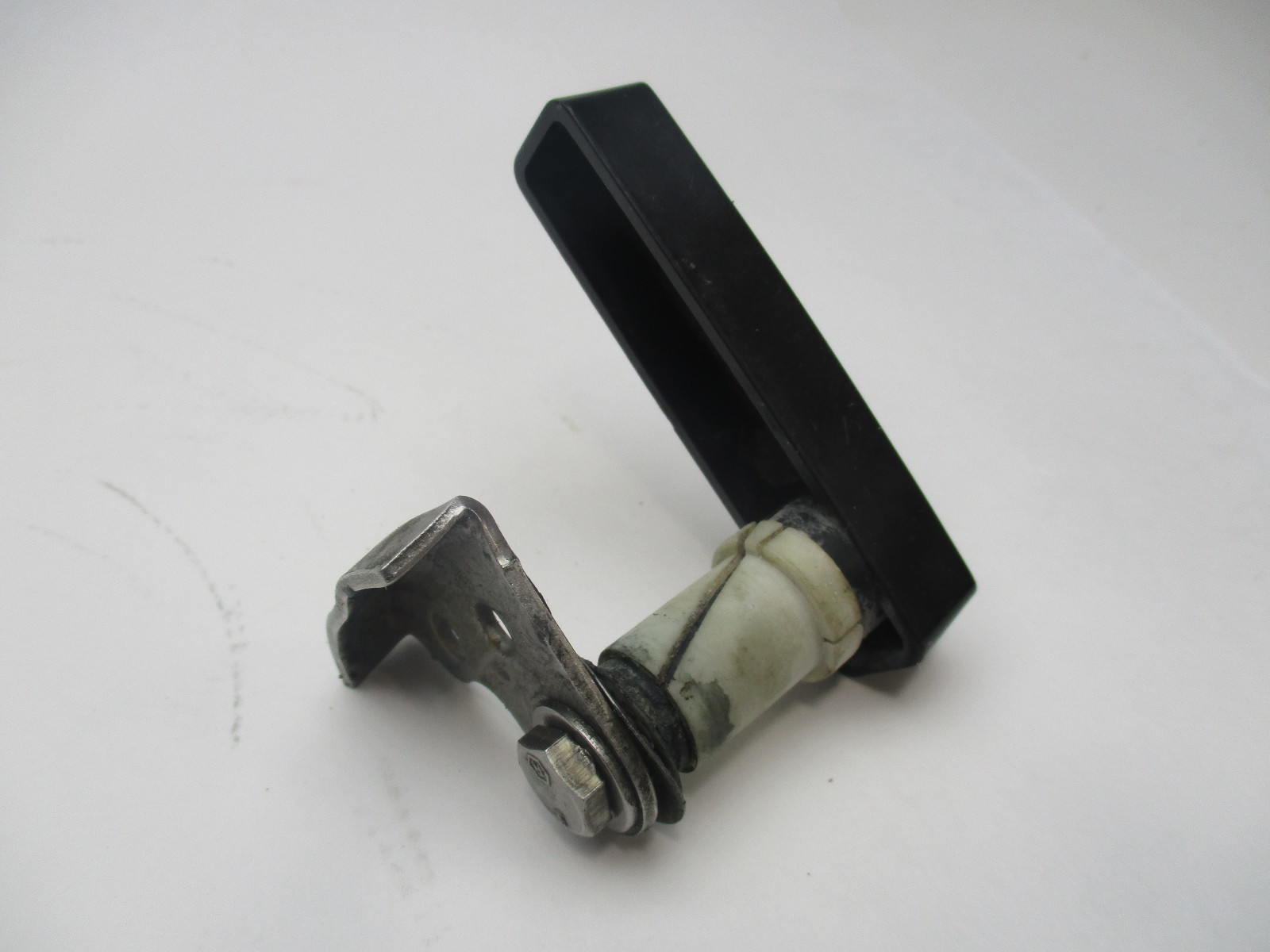 0396611 Cowling Latch Handle for Evinrude Johnson 40 45 50 55 HP 396611 NLA