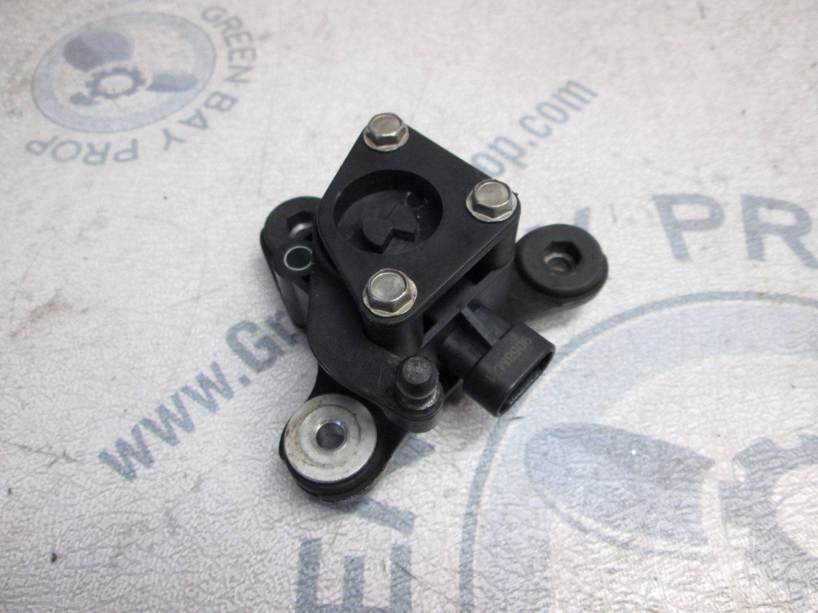 83295210 Mercury Mariner 115150 Hp Outboard Throttle Position