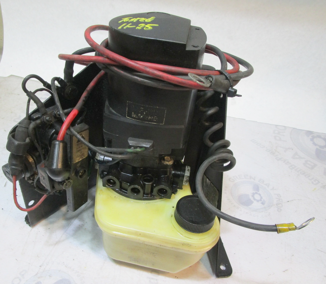865380A13 Mercruiser Alpha One Power Trim Tilt Hydraulic Pump 865380