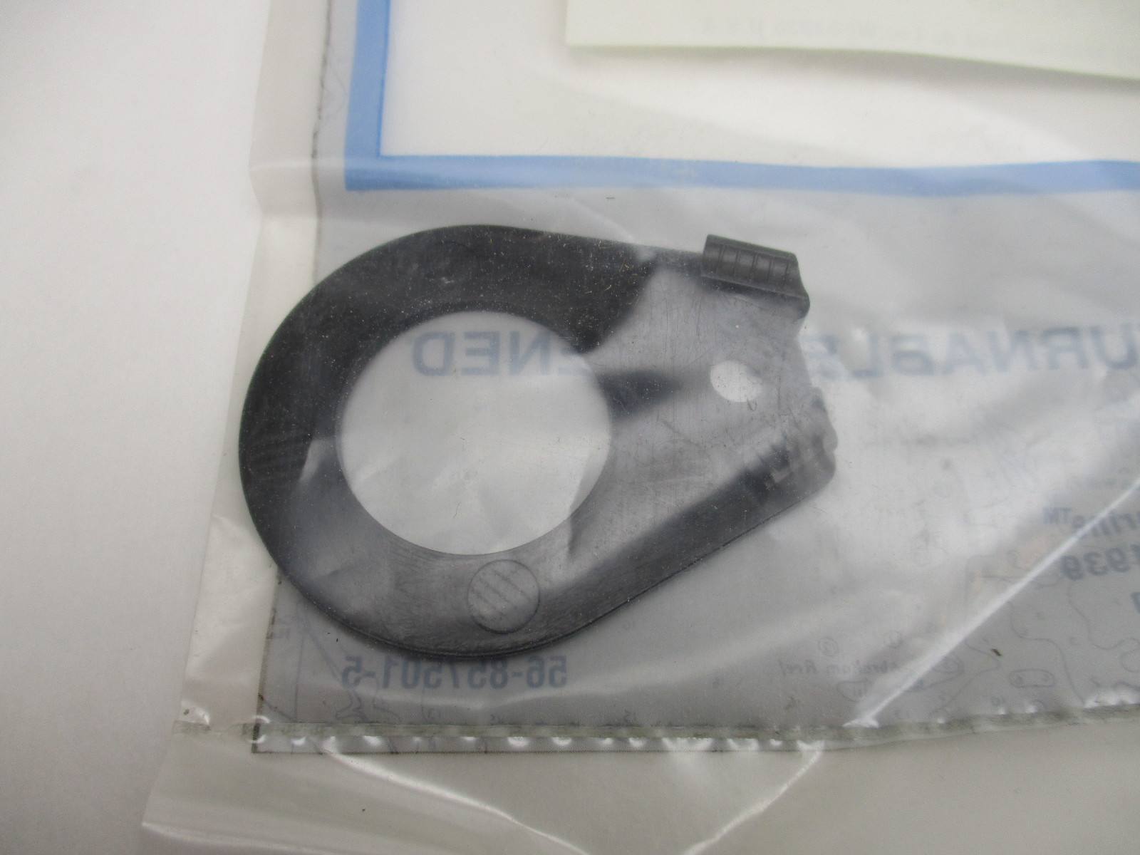 8M0051388 895139 Mercury Mariner Outboard Engine Cover for Tiller Handle Housing