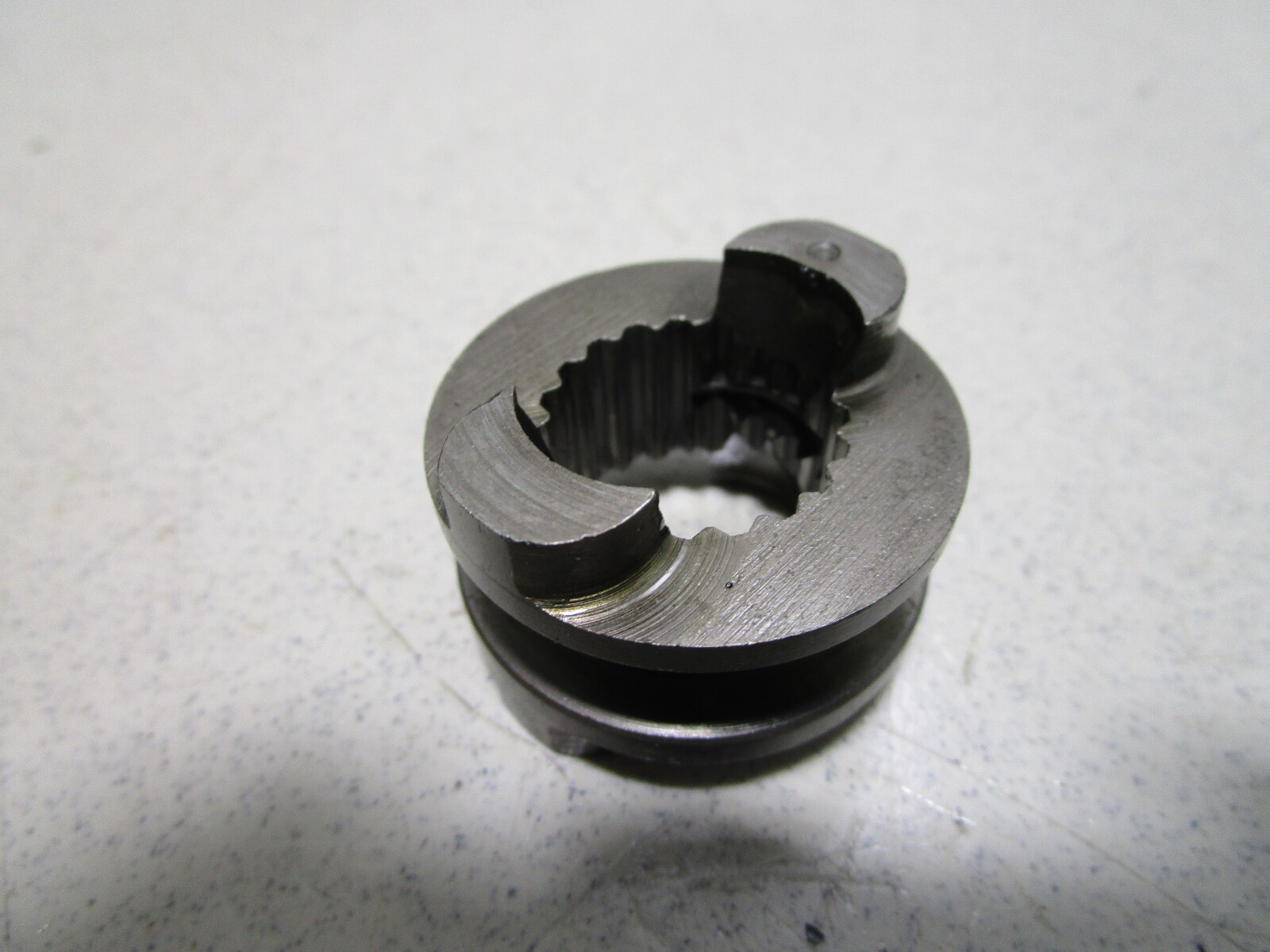 0316501 Evinrude Johnson Lower Unit Clutch Dog Shifter 10-35 Hp