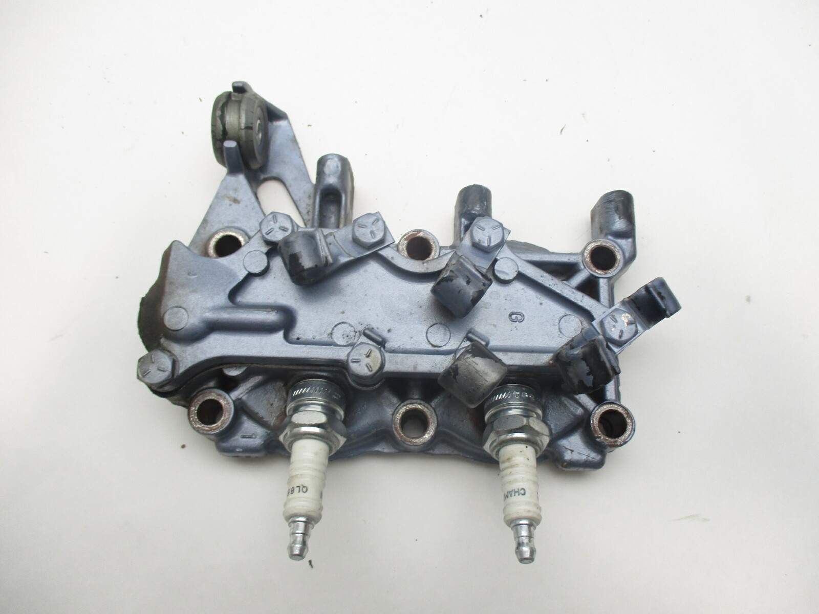 0321388 395702 Used Cylinder Head 9.9 15 HP Johnson Evinrude  1976-1980