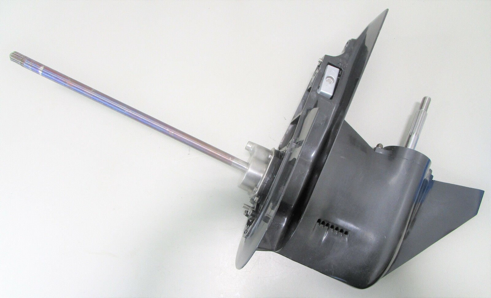 9011A85 3 Jaw Lower Unit Gearcase For Force 120 HP Outboard 19951997 2