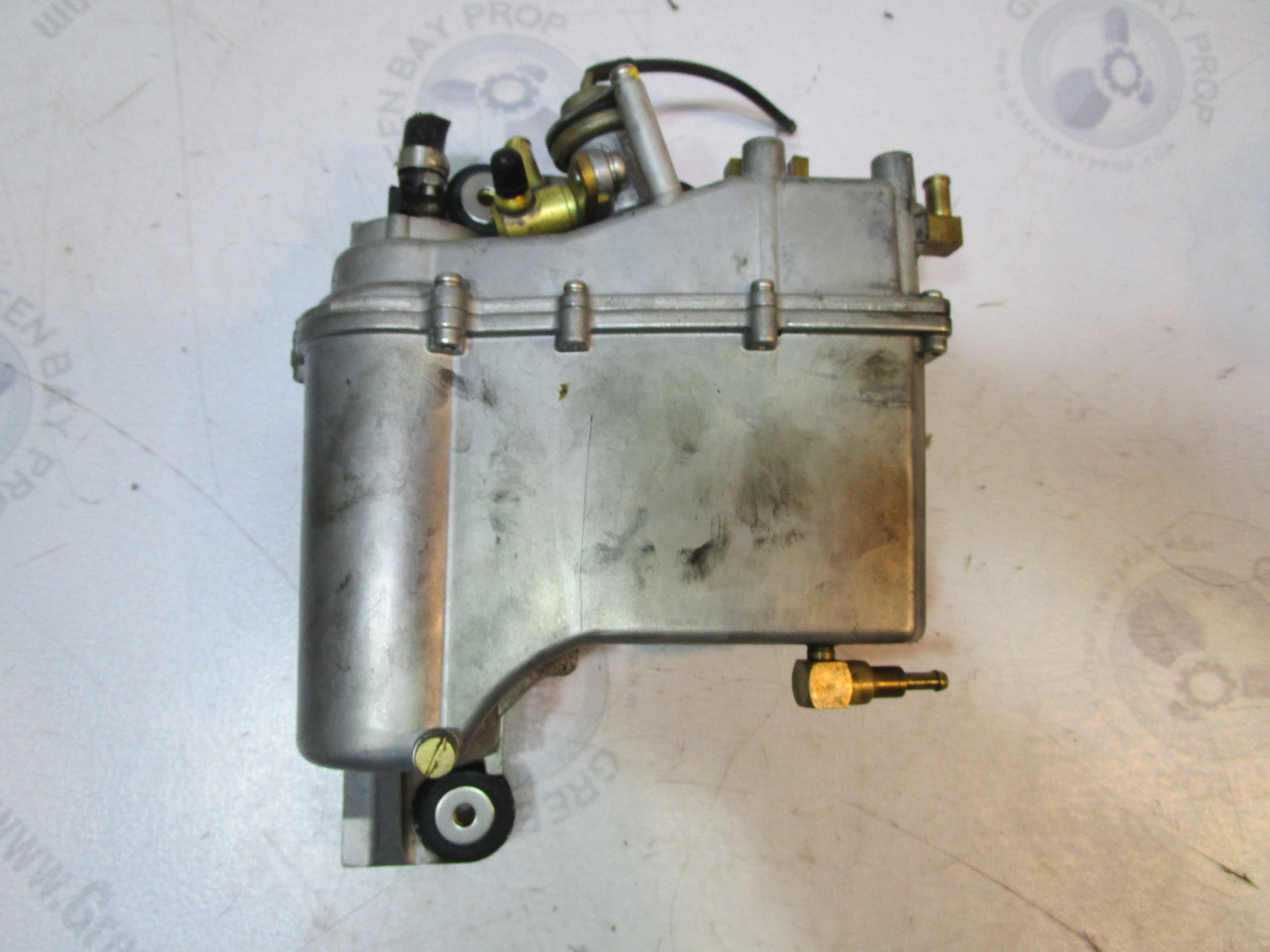 814011 1 Mercury Mariner Outboard 150-200 HP V6 EFI Vapor Separator Body
