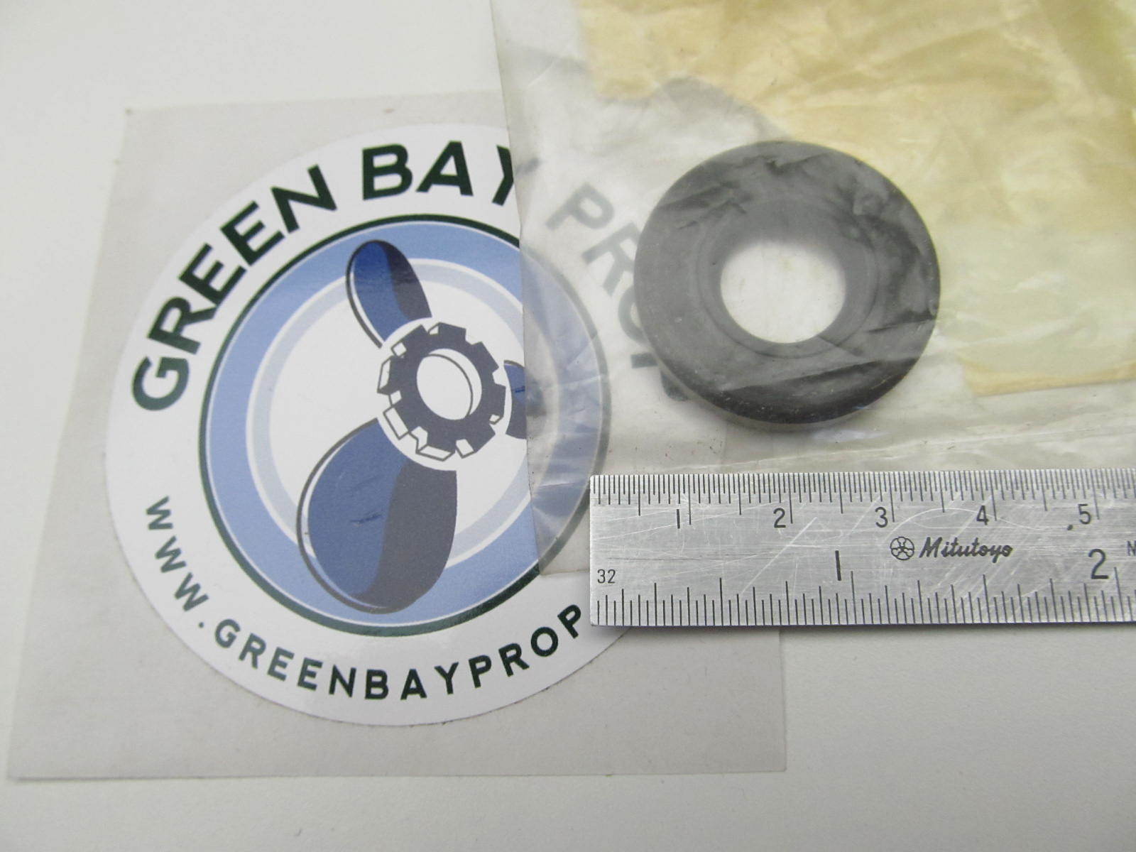 0324631 324631 Prop Shaft Seal OMC Evinrude Johnson 48HP Green Bay