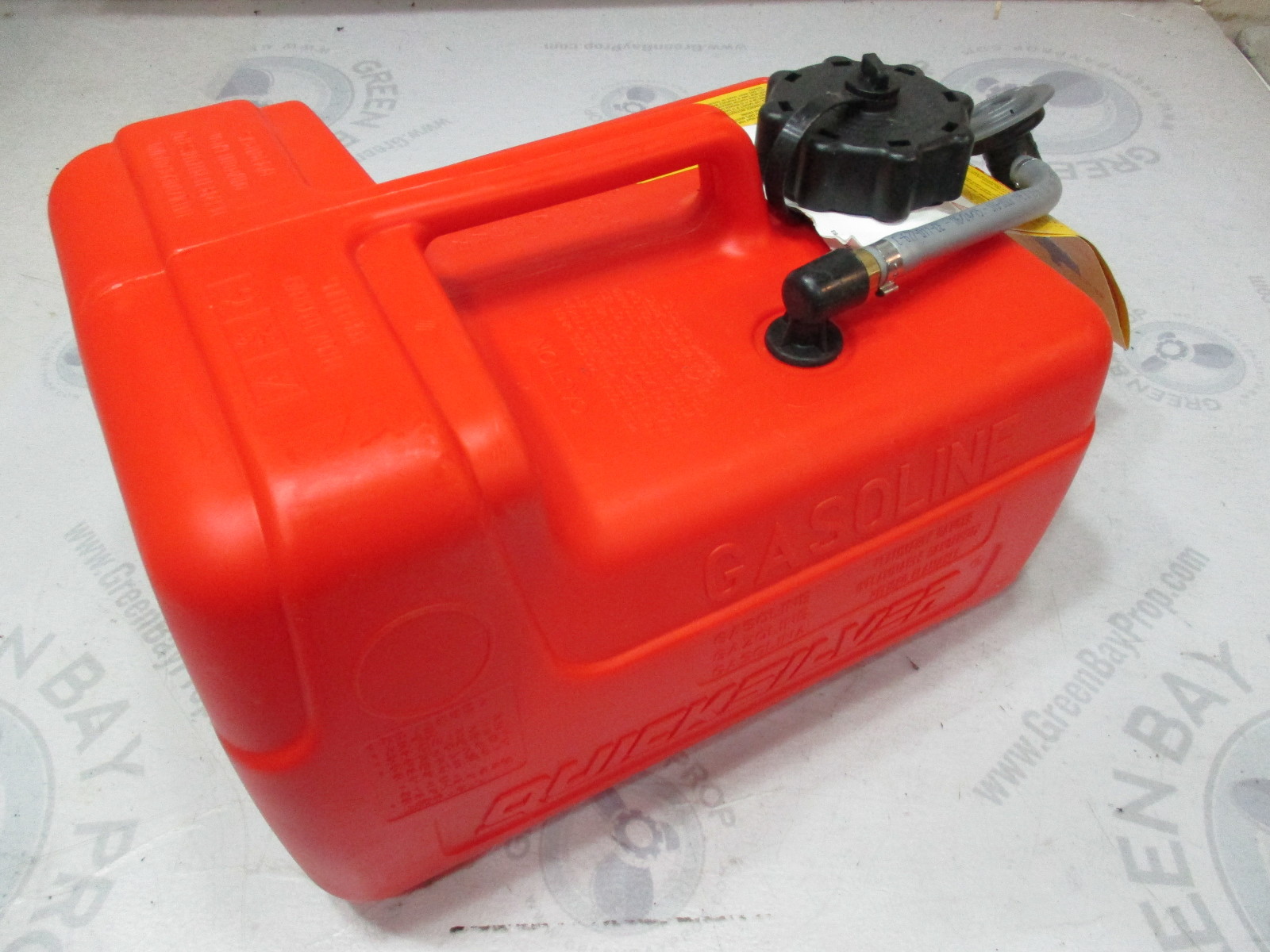 8M0060610 Plastic Marine Boat Red Remote Portable Gas Tank 3 Gallons Quicksilver 8M0060610 Plastic Marine Boat Red Remote Portable Gas Tank 3 Gallons Quicksilver
