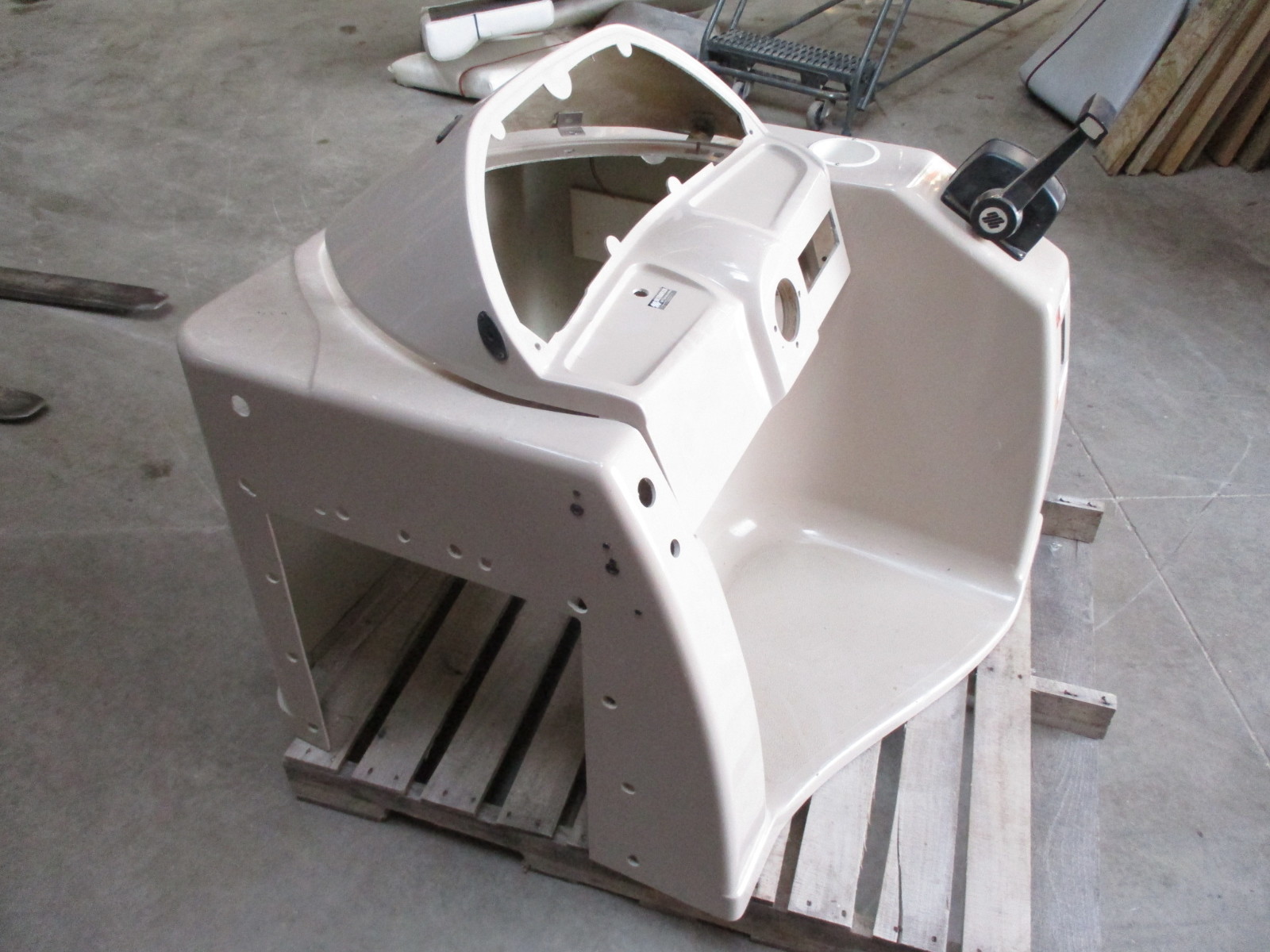Voyager Center Console Pontoon Boats – ZUCNYS
