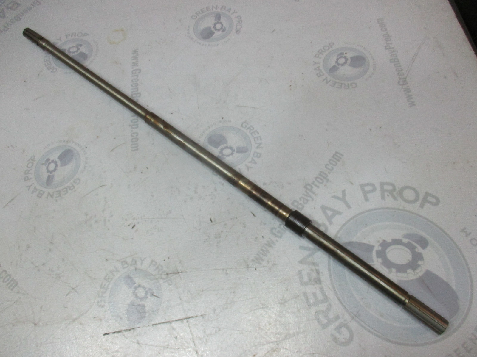 0379882 Evinrude Johnson V4 65-85 Hp Outboard Drive Shaft 1960's