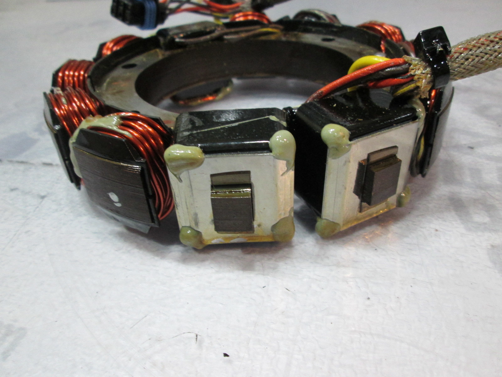 584981 0584981 Evinrude Johnson V6 105Jet 150 175 Hp Outboard Stator