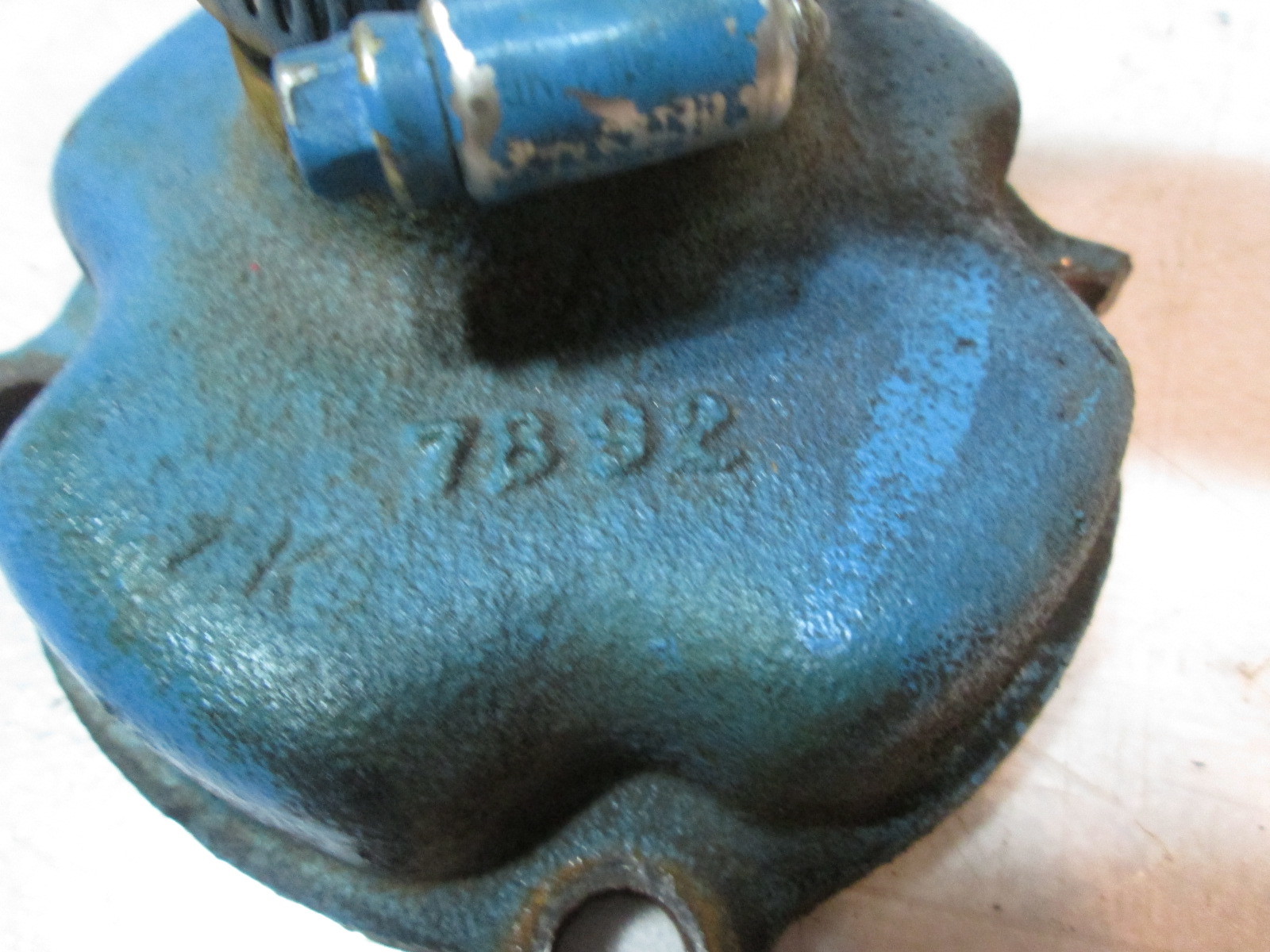 7892 Chris Craft Buick 225 V6 Sterndrive Exhaust Manifold Stbd Cap