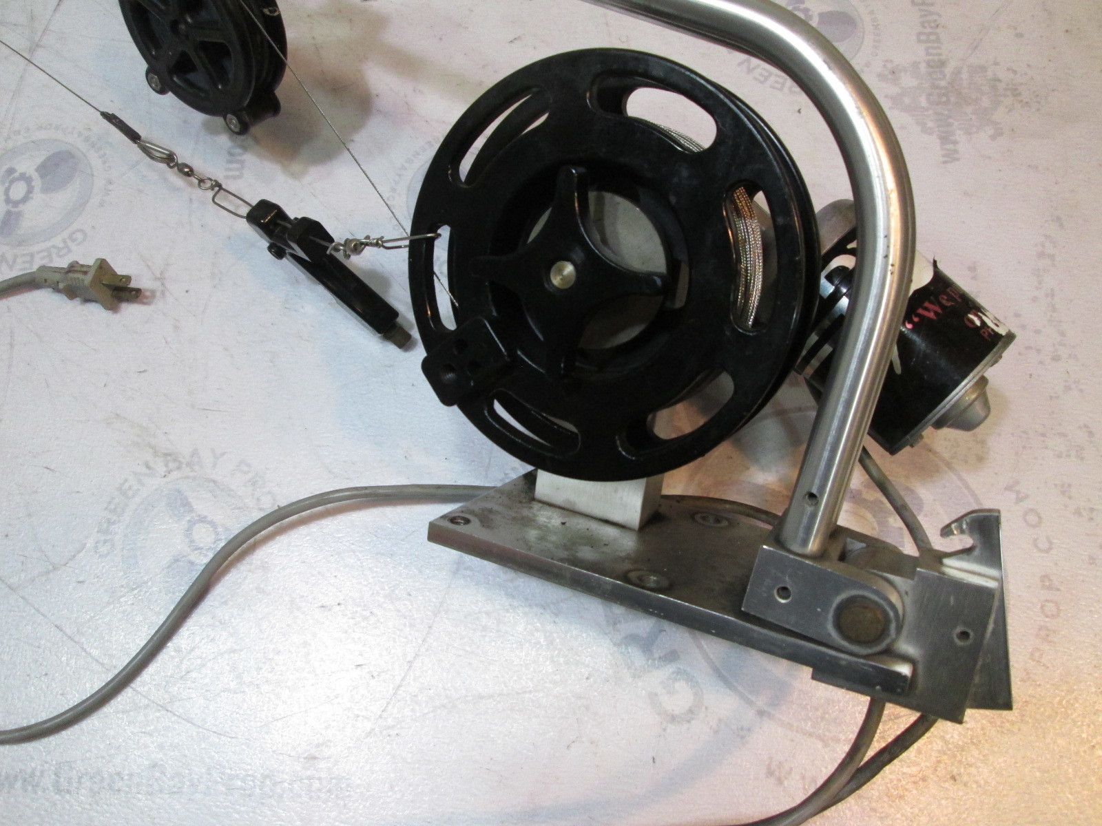 Big Jon BJ2000TP Electric Downrigger Green Bay Propeller & Marine LLC