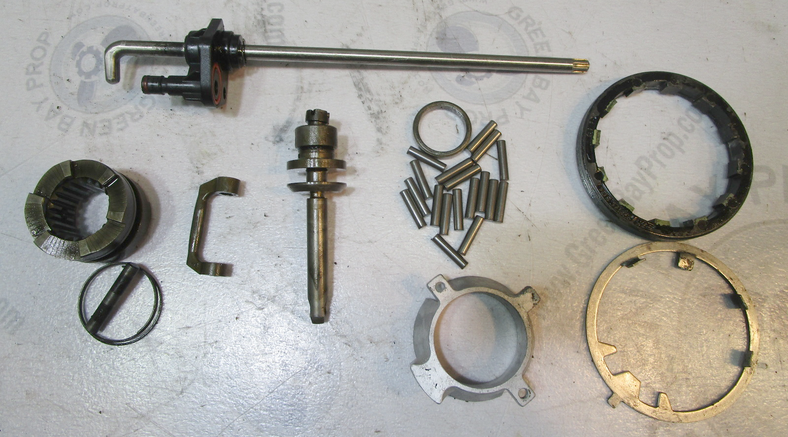 43828072A3 Mercruiser Alpha One Gen II Lower Unit Gears Prop Drive