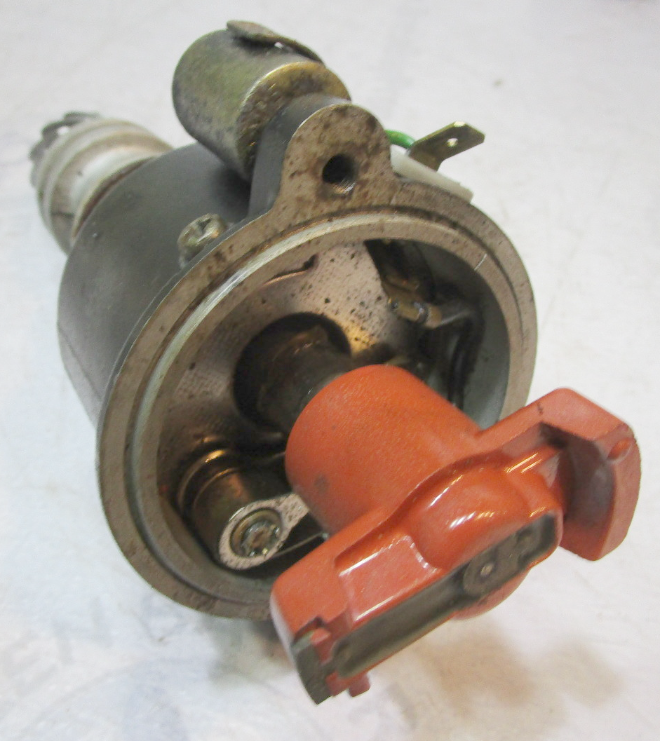 855712 Volvo Penta 230B 4 CYL Stern Drive Bosch Distributor & Coil