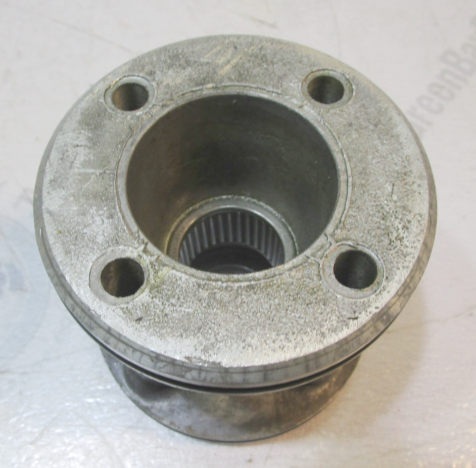 F2A523239 Chrysler Force Outboard 75150 HP Prop Shaft Bearing Carrier
